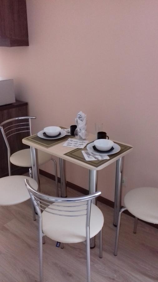 Apartment Near The Forum Mall Lviv Bagian luar foto